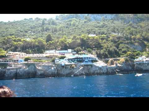 ferry-around-capri-island-in-italy-beautiful-day24_thumbnail.jpg